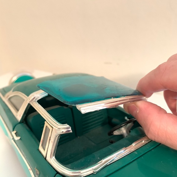 1955 FORD CROWN VICTORIA 1/18 DIECAST SIGNATURE - Picture 3 of 6